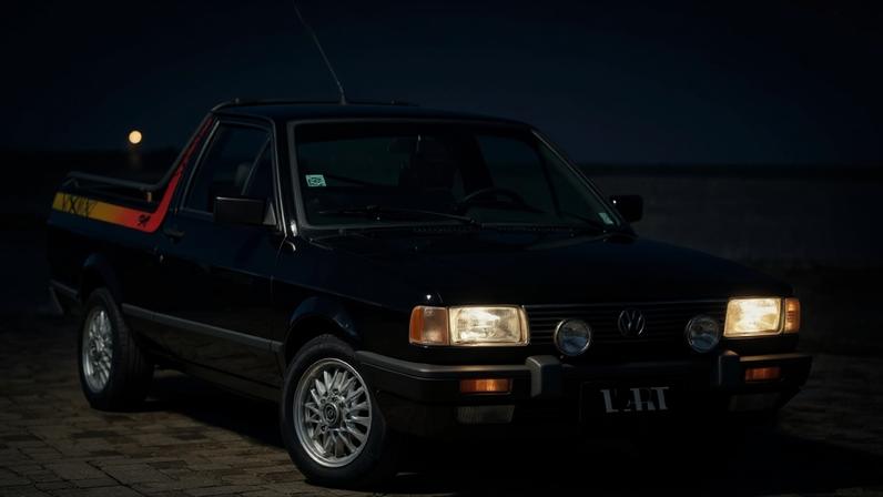 A Volkswagen Saveiro surgiu em 1982 compartilhando a mesma base de outros carros da família BX