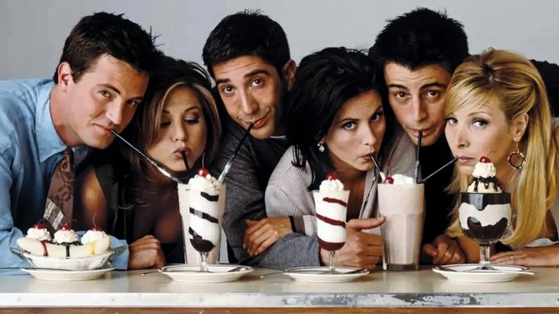 O elenco da série Friends: Matthew Perry, Jennifer Aniston, David Schwimmer, Courtney Cox, Matt LeBlanc e Lisa Kudrow (Reprodução/Warner Bros)