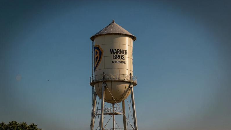 Na foto, a torre de água da Warner Bros. Studios em Los Angeles, na Califórnia (EUA)