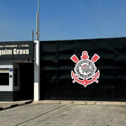 Torcedores do Corinthians cobram elenco e geram ameaças no CT
