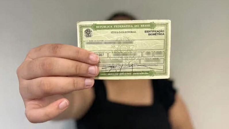 Conheça o perfil dos eleitores aptos a votar em Presidente Prudente (SP) nas Eleições de 2024; título eleitoral; título de eleitor — Foto: Bruna Bonfim/g1