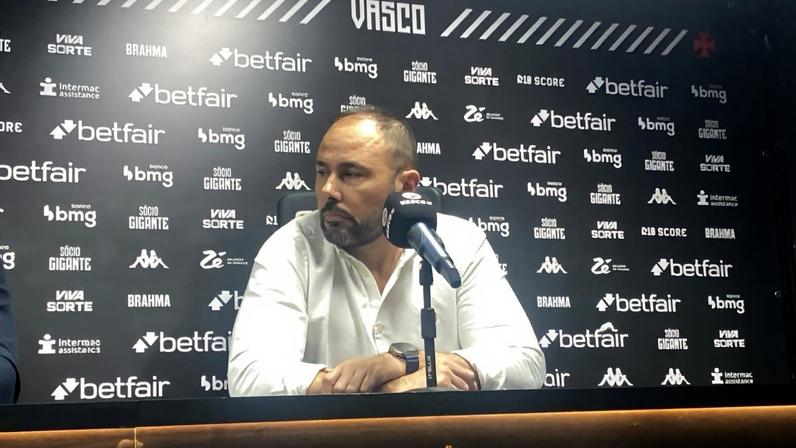 Carlos Amodeo enfrenta resistência na diretoria do Vasco — Foto: Bruno Murito