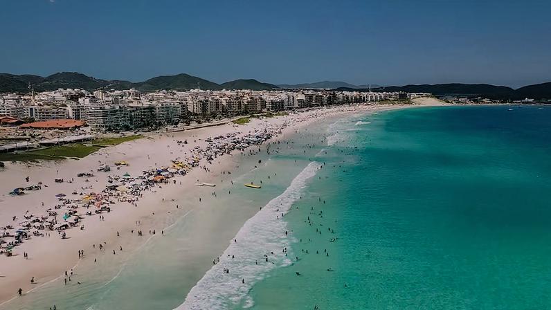 Praia do Forte, em Cabo Frio, na Região dos Lagos, Rio de Janeiro. — Foto: Mari Ricci/Divulgação