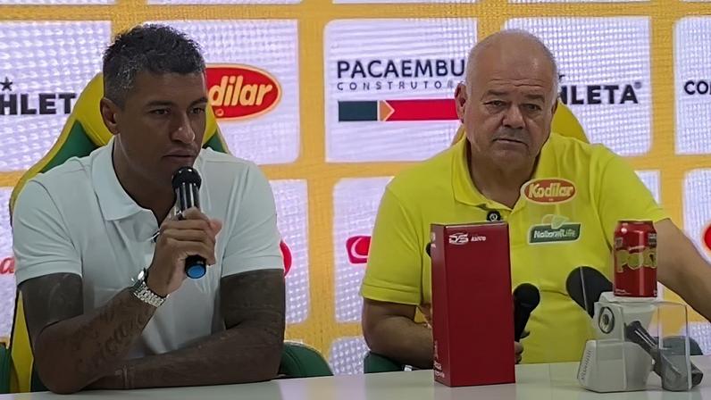 Dirigentes do Mirassol, Paulinho e Juninho Antunes fazem pronunciamento — Foto: Reprodução/Mirassol