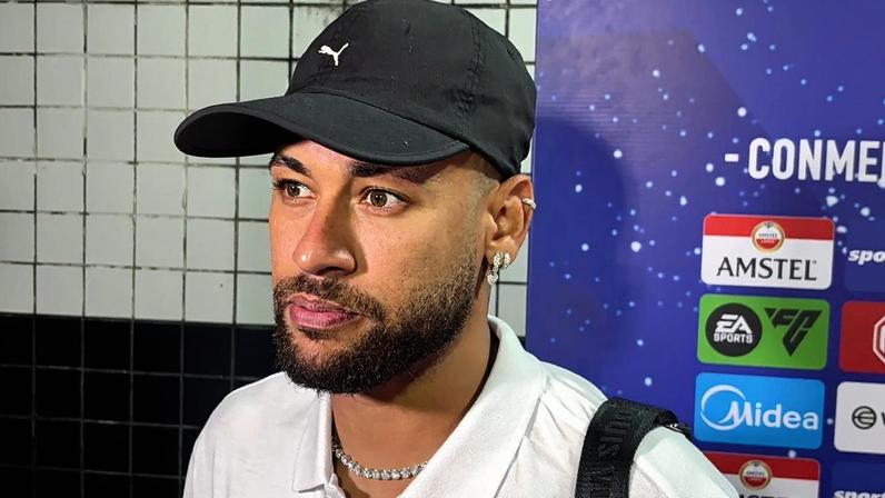 Neymar após o empate do Santos com o Recoleta — Foto: Vitória Goes