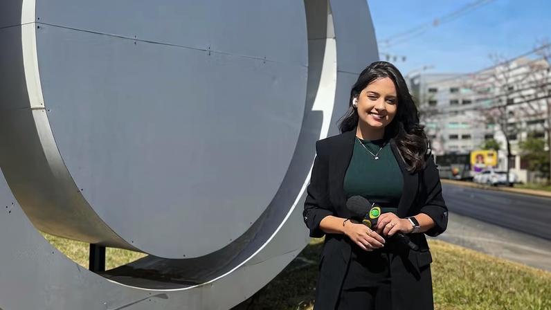 Alice Ribeiro, repórter da Band Minas que estava no carro envolvido no acidente desta quarta-feira (15). — Foto: Reprodução/Redes Sociais
