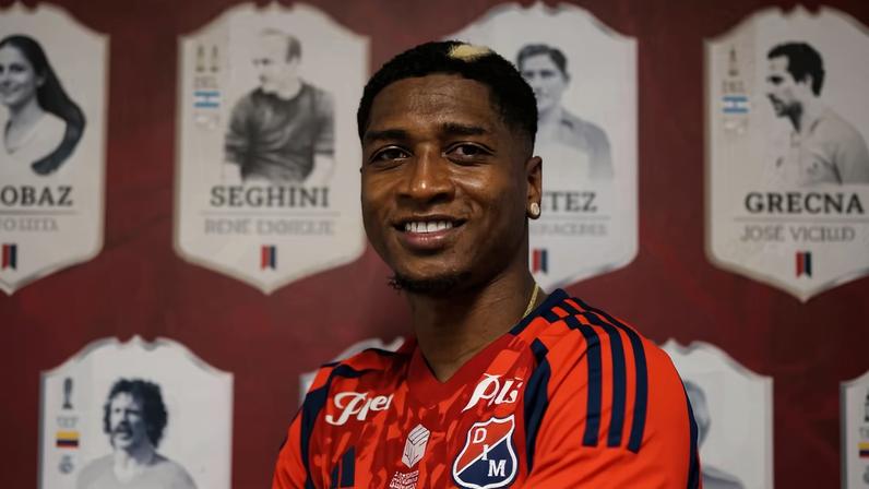 Yony González em seu anúncio no Independiente Medellín — Foto: Divulgação / Independiente Medellín