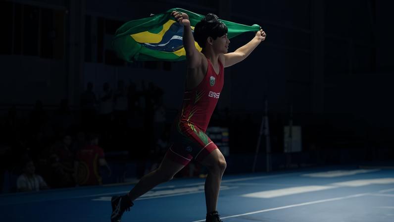 Lavozier Marubo conquistsita medalha de ouro no wrestling nos Jogos Sul-Americanos da Juventude 2026 — Foto: Léo Barrilari/COB