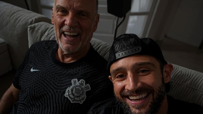 Felipe Schmidt homenageia o pai após morte — Foto: Reprodução/Instagram