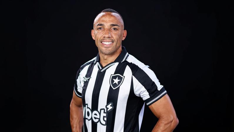 Veja a lista de relacionados do Botafogo para o jogo contra a Chape, pela Copa do Brasil — Foto: Divulgação