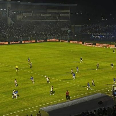 Barra x Corinthians: Kayke se lesiona e deixa o gramado