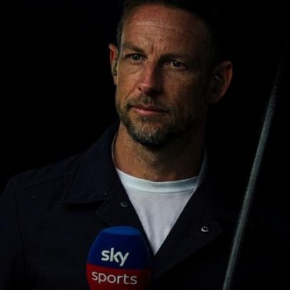 F1 2026: Button destaca a força de Russell diante da ascensão de Antonelli