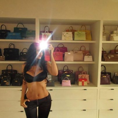 Kylie Jenner mostra coleção milionária de bolsas Hermès, com peças raras