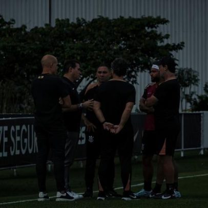 Corinthians mira reforços para elevar o nível na próxima janela