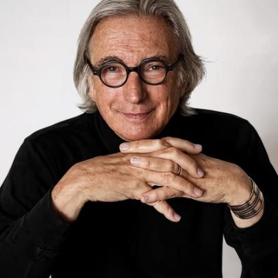 Maestro Michael Tilson Thomas morre aos 81 anos após câncer cerebral
