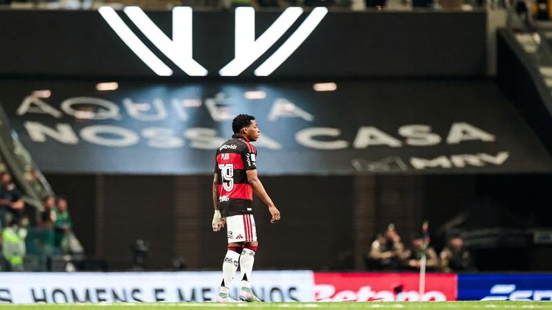 Plata comemora gol pelo Flamengo contra o Atlético-MG — Foto: Gilvan de Souza/Flamengo