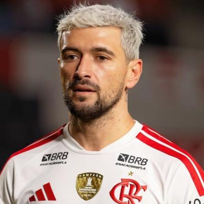 Arrascaeta sofre problema no ombro, é substituído e preocupa Flamengo