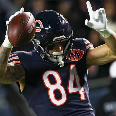 Colston Loveland amplia papel no Bears e afirma satisfação com a mudança