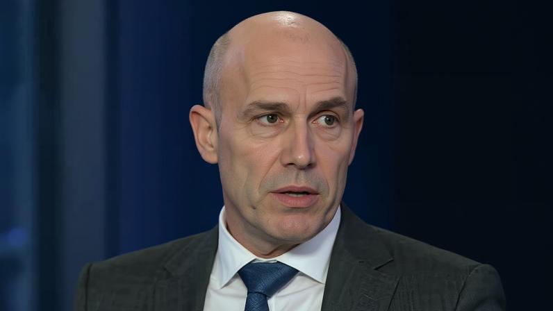 Dirk Willer, estrategista-chefe global do Citi, voltou a apostar na queda dos juros brasileiros — Foto: Reprodução/CNBC