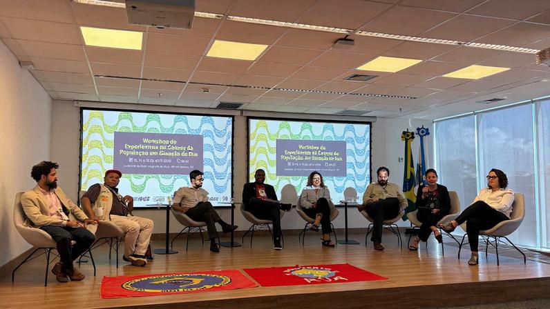 O evento, promovido pelo IBGE, debate os desafios e as boas práticas voltadas à construção de um Censo Nacional da População em Situação de Rua no Brasil.