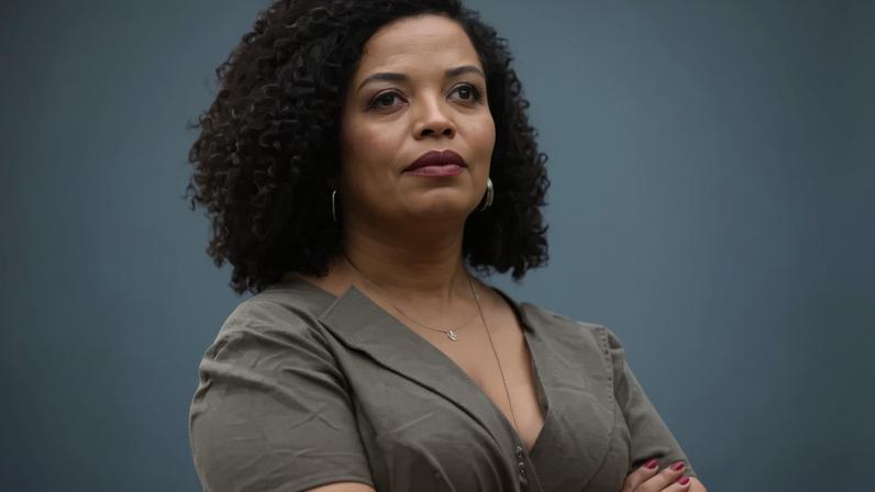 Paula Schmitt é condenada a pagar indenização a Basília Rodrigues