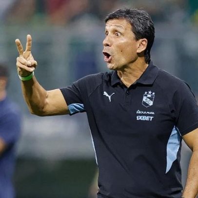 Técnico brasileiro do Sporting Cristal elogia gramado sintético do Allianz