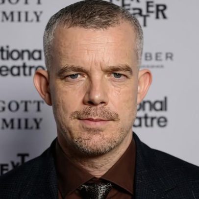 Russell Tovey e Olivia Colman estreiam curta sobre McQueen e Blow