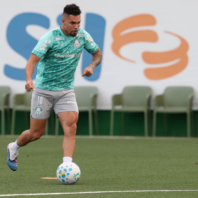 Paulinho volta a ser relacionado pelo Palmeiras após quase 10 meses afastado