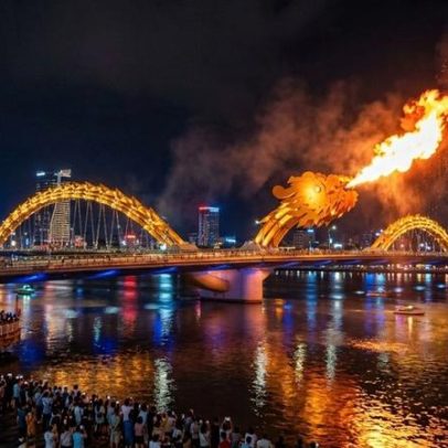 Dragão de aço de 666 metros no Vietnã atrai turistas com fogo e água
