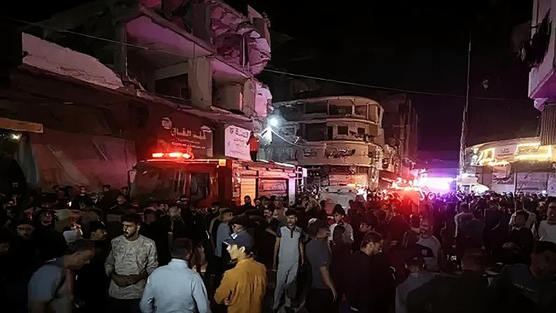 Três mortos e dezenas feridos em ataque israelense a Gaza, dizem médicos