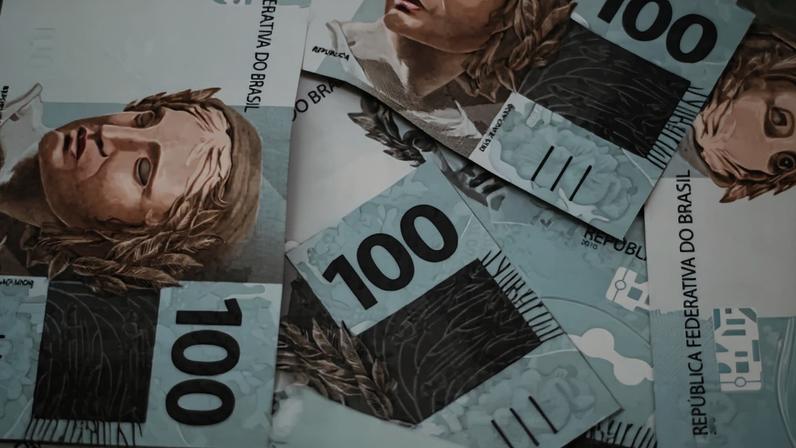 Receita aponta fintech que movimentou mais de R$ 1 bi em dinheiro vivo em esquema ligado ao PCC