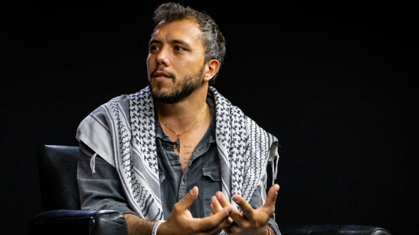 Thiago Ávila chega a SP nesta segunda-feira após prisão em Israel