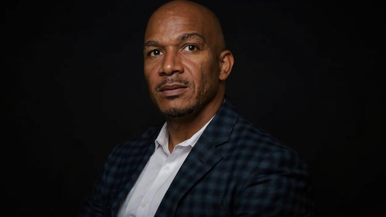 Calvin D. Lawrence, PhD em inteligência artificial: “O que vemos agora é o que chamo de colonização digital” — Foto: Divulgação