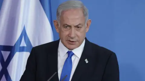 Netanyahu visita secretamente os Emirados Árabes Unidos durante a guerra com o Irã