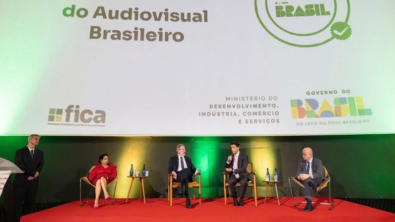Rio de Janeiro (RJ), 25/05/2026 - O ministro do Desenvolvimento, Indústria, Comércio e Serviços, Márcio Elias Rosa, participa de encontro sobre a nova política de incentivo para o Audiovisual Brasileiro. O evento organizado pela Federação da Industria e comercio do Audiovisual (FICA) reuniu representantes do setor produtivo, instituições de fomento e integrantes do governo federal para discutir medidas estruturantes voltadas ao fortalecimento da indústria audiovisual no país. Foto: Fellipe Neiva/MDIC
