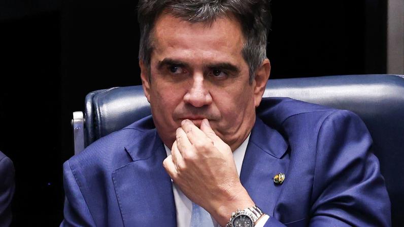 Senador Ciro Nogueira durante sessão do Senado Federal que votou contra a indicação do advogado-geral da União, Jorge Rodrigo Araújo Messias, para o cargo de ministro do Supremo Tribunal Federal (STF). Foto: Lula Marques/ Agência Brasil.