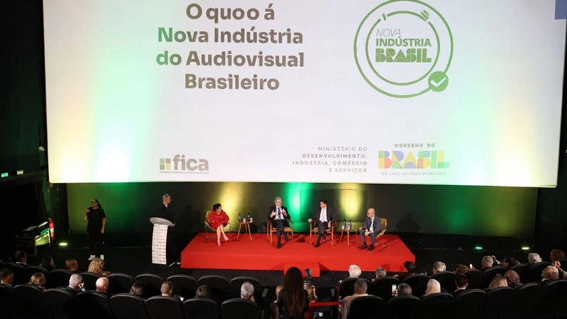 Rio de Janeiro (RJ), 25/05/2026 - O ministro do Estado do Desenvolvimento, Indústria, Comércio e Serviços, Márcio Elias Rosa, lança o Programa da Nova Indústria do Audiovisual Brasileiro, em parceria com a Federação da Indústria e Comércio Audiovisual - FICA, no Cinesystem Belas Artes. Foto: Rovena Rosa/Agência Brasil