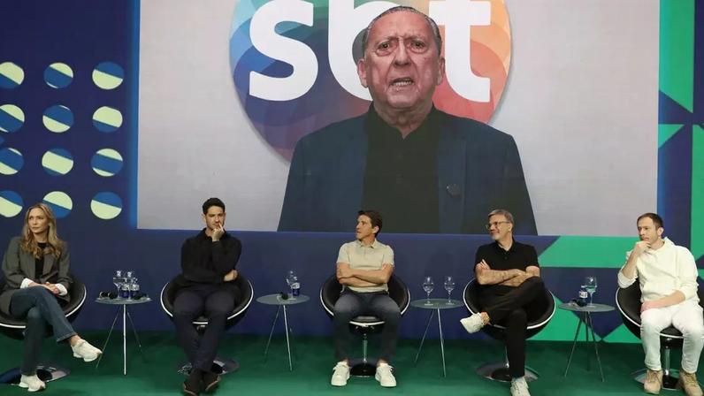 Galvão Bueno e Tiago Leifert são os principais nomes da cobertura do SBT e da Nsports