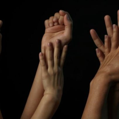 Posição sexual alternativa pode aumentar a intensidade dos orgasmos, aponta estudo
