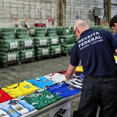 Receita apreende 120 mil camisas de futebol falsas no Porto de Santos