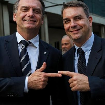 Campanha de Flávio discute biografia de Bolsonaro antes das eleições