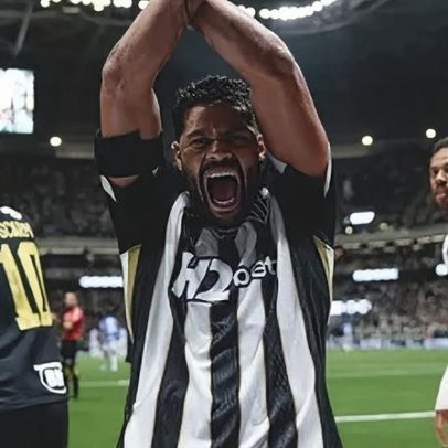 Hulk reage à homenagem de torcedores do Atlético após vitória sobre o Cruzeiro