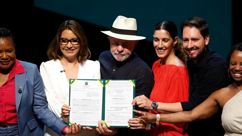 Rio de Janeiro (RJ), 30/05/2026 – Lançamento do Tela Brasil, na Cidade das Artes, com o presidente da República, Luiz Inácio Lula da Silva, a ministra da Cultura, Margareth Menezes, e o ministro do Desenvolvimento, Indústria, Comércio e Serviços, Márcio Elias Rosa. Foto: Fernando Frazão/Agência Brasil