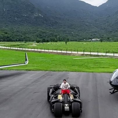 Carros de jogadores da Seleção: Rolls-Royce a Batmóvel de R$ 8 milhões