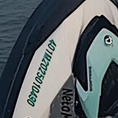 Busca por homem desaparecido após passeio de moto aquática com 3 helicópteros