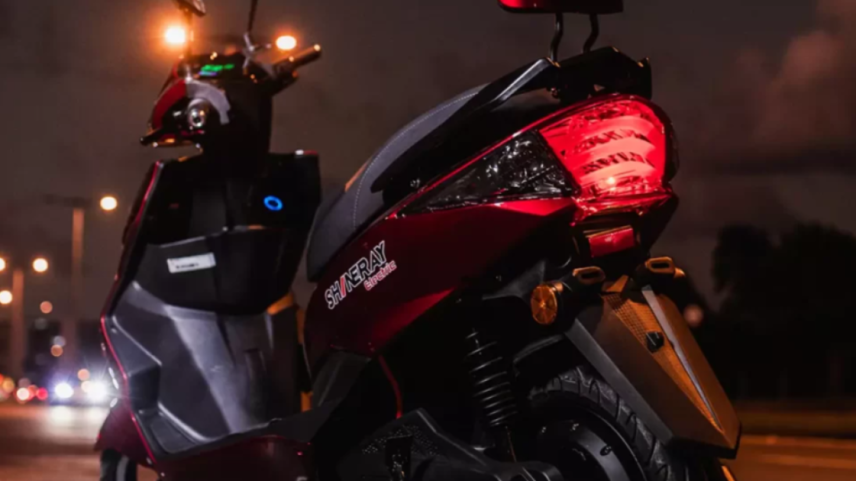 Seleção das cinco melhores scooters para comprar em 2026 com foco em baixo consumo de combustível, desempenho urbano e custo-benefício eficiente - Shineray SE3