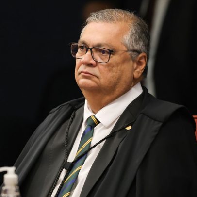 Dino abre apuração sobre emendas à produtora do filme de Bolsonaro