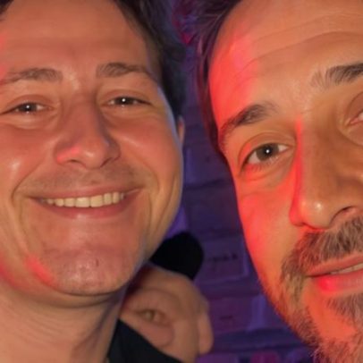 Noni Madueke cantou rap a noite toda na festa de título do Arsenal