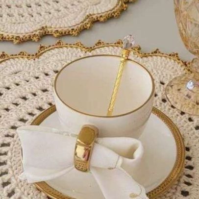 Mesa posta de Dia das Mães com crochê para tornar o almoço mais afetuoso
