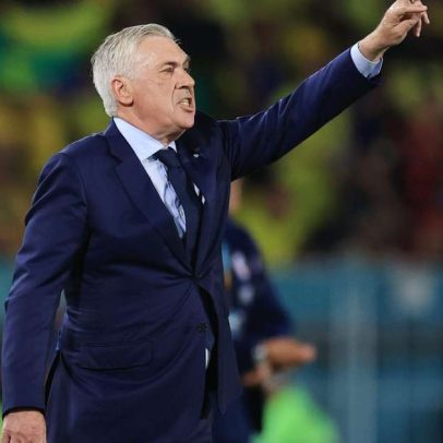 Atacante deixa jogo decisivo mancando, preocupa Ancelotti